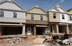 41 Creekside Commons Drive, Hoschton, GA 30548