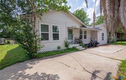 2409 E Red River Street, Victoria, TX 77901