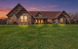 3832 Legend Trail, Granbury, TX 76049