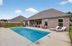 11425 Memphis Circle, Ocean Springs, MS 39564
