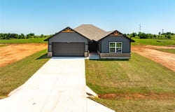 1933 Olive Avenue, Tuttle, OK 73089