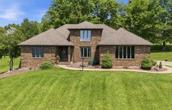 715 Oxbow Road, Belpre, OH 45714