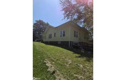 410 N Pine Street, Creston, IA 50801