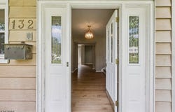 132 Dorset Dr, Clark Twp., NJ 07066-3023