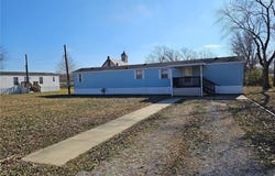 702 E Feifer, Sparta, IL 62286