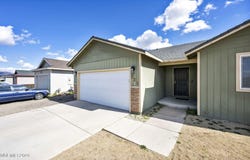 132 Campfire Way, Fernley, NV 89408