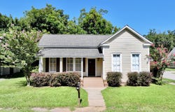 325 Cherry Ave, Jackson, AL 36545
