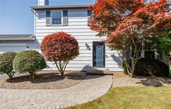 20 Delemere Boulevard, Perinton, NY 14450