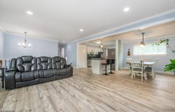 6 Burnham Pl, Mount Olive Twp., NJ 07836-9514