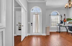 120 Acorn Dr, Columbus, MS 39705