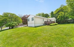 55 Elycroft Ave, West, Rockaway Boro, NJ 07866-3742