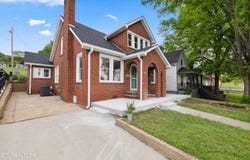 407 W 1St Ave, Lenoir City, TN 37771