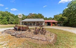 12107 Volcano Road, West Fork, AR 72774