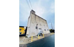 415 W PIKE STREET, PHILADELPHIA, PA 19140