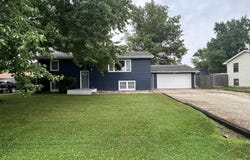 304 Roy El Court, Wapello, IA 52653