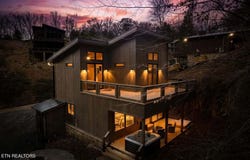 1619 Mitchell Farm Rd, Sevierville, TN 37876