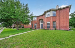 482 Cloverleaf Drive, Lancaster, TX 75146