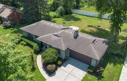 28715 Somerset Place, Lathrup Village, MI 48076