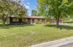 141 Coventry Rd, Le Sueur, MN 56058