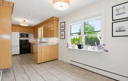 6 Ray Drive, Hooksett, NH 03106