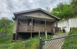 30 Moonlight Hill, Hazard, KY 41701