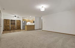 1136 Chatham Drive, Zanesville, OH 43701