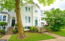 6904 COMPTON LANE, CENTREVILLE, VA 20121