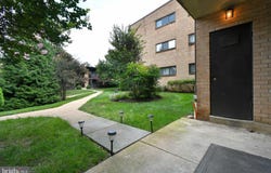 7841 ENOLA, MCLEAN, VA 22102