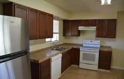 320 Byron Court, Lemoore, CA 93245