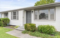 913 Dominion Ln, Salem, VA 24153