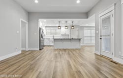 19 Clubhouse Ct, Taylorsville, KY 40071