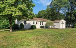 22 Oakland Cir, Abington, MA 02351