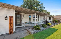 744 PLEASANT Way, SEYMOUR, WI 54165