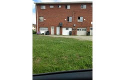 633 American St, California, PA 15419