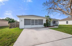 452 SW Baoy Avenue, Port St Lucie, FL 34953