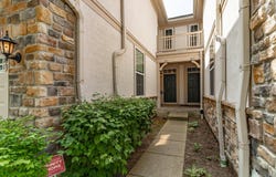 403 Shadow Creek Drive, Vernon Hills, IL 60061