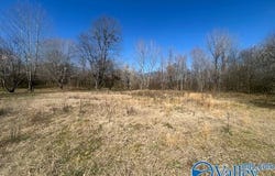 125 Riverdale Drive, Laceys Spring, AL 35754