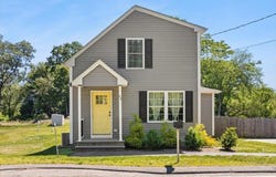 64 Fall River Ave, Seekonk, MA 02771