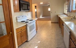 740  W 9th, Winner, SD 57580