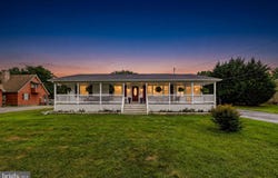 171 TRIPLE J Road, BERRYVILLE, VA 22611