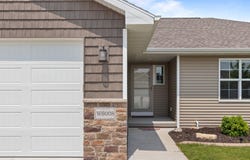 W6008 ZACH Street, MENASHA, WI 54952