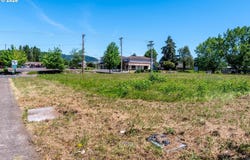 3200 E HAWORTH Ave, Newberg, OR 97132