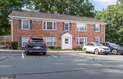 2417 BARRACKS PL #1, CHARLOTTESVILLE, VA 22901