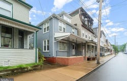 31 S SHAMOKIN STREET, SHAMOKIN, PA 17872