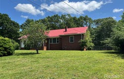 179 Sunnyside Street, Forest City, NC 28043