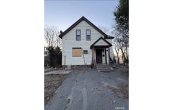 76 Chapman Avenue, Waterbury, CT 06710