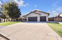 12706 Windy Ridge Drive, Bakersfield, CA 93312