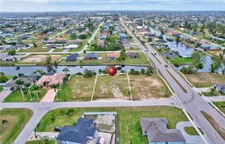3206 SW 11th Place, Cape Coral, FL 33914