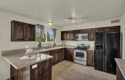 328 E PECTOL ST, Washington, UT 84780