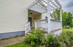 1206 Sam Den Circle, Cameron, MO 64429